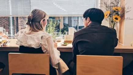 1 What to Take Note When Meeting a Stranger or New Friend for the First Time